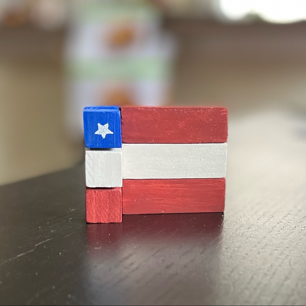 Flag Tiered Tray Decor